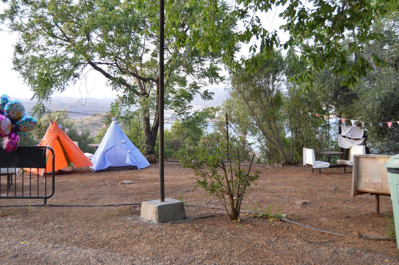 Camping La Brena Otel Almodóvar del Río Dış mekan fotoğraf