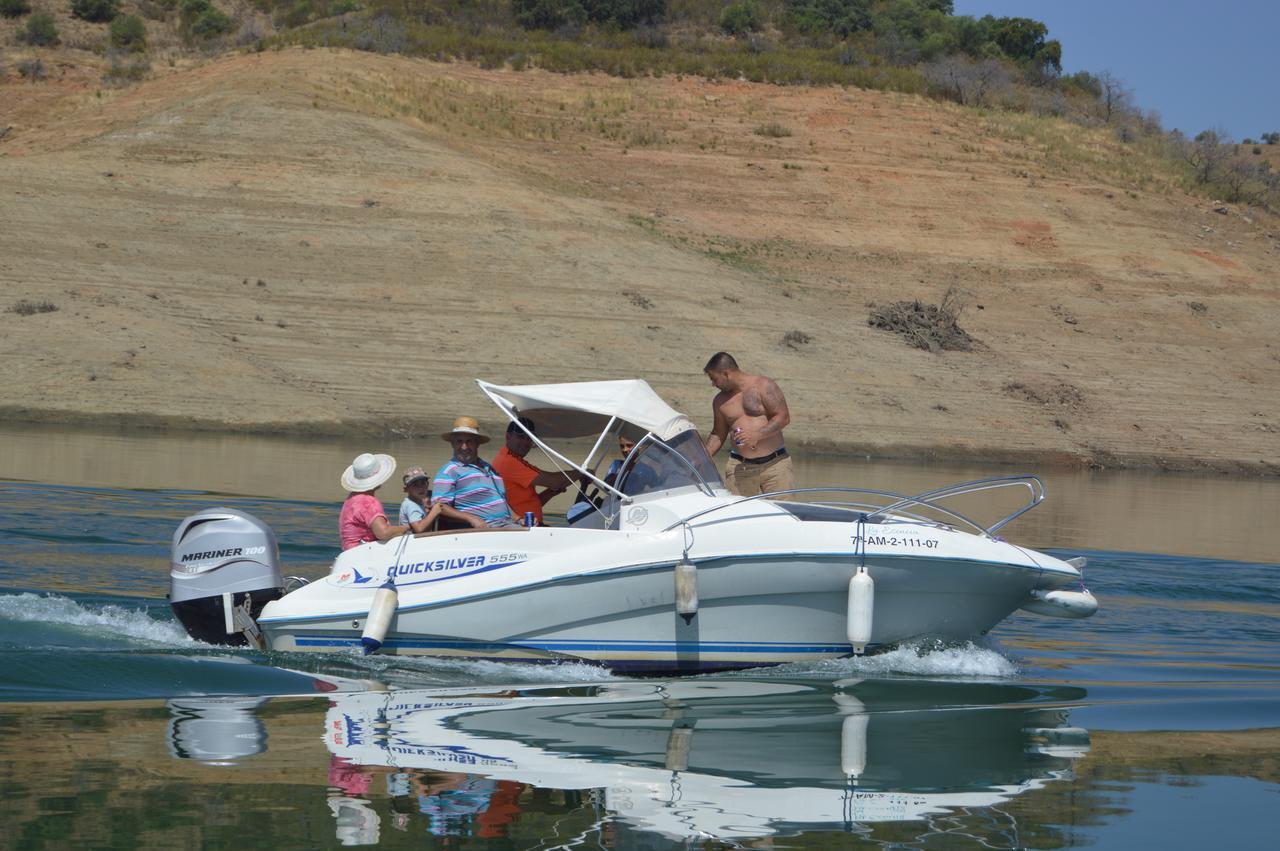 Camping La Brena Otel Almodóvar del Río Dış mekan fotoğraf